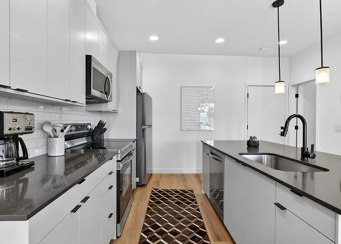 Copper Sky Townhome - Pool & Gym Vakantiehuis