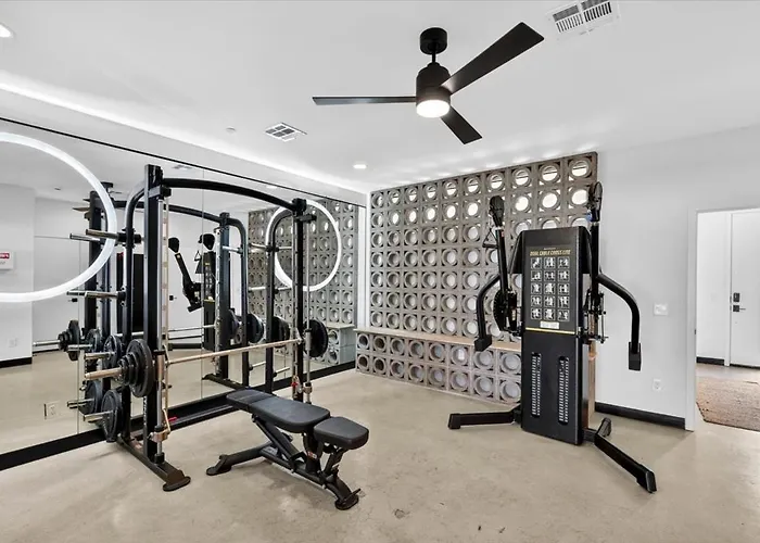Copper Sky Townhome - Pool & Gym *